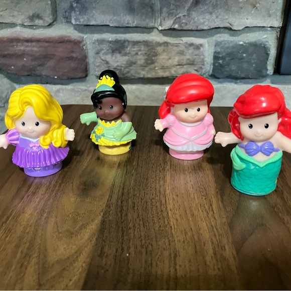 Set of 4 Princess Fisher-price Disney Little People Figurines - Picture 1 of 4